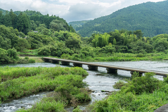 沈下橋