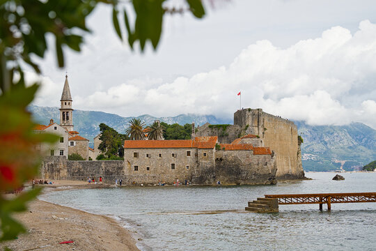Dancer statue in Budva Old Town, iconic bronze sculpture by the Adriatic Sea