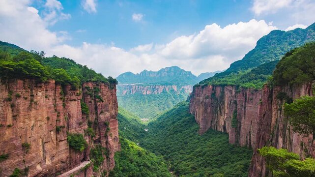 Guoliang Village Canyon, Taihang Mountain Wanxianshan Scenic Area, Linzhou, Anyang City, Henan Province