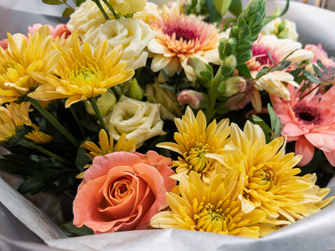 Vibrant Mixed Floral Bouquet for Special Occasions