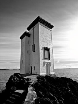 Das Carraig Fhada Lighthouse bei Port Ellen auf Islay, Schottland
