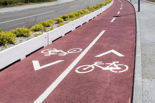 Protected Bicycle Lane in Portugal