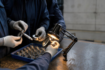 Obraz premium Incoming Components Quality Inspection at Industrial Receiving Station