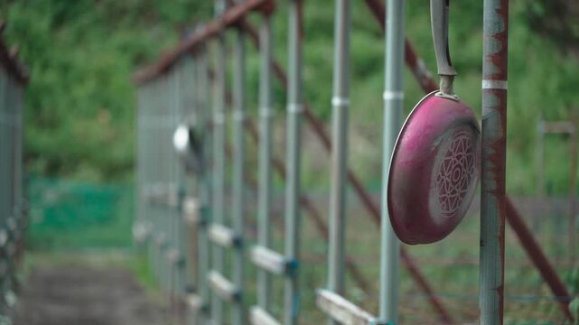 フライパンを使った手作りの動物避け