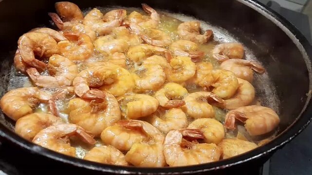 Crispy fried shrimp cooking video footage. Cooked shrimp snacks delicious fried fish. 