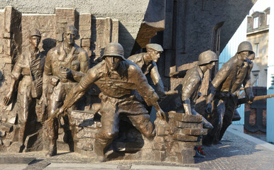 Naklejka premium WARSAW POLAND: Details of Warsaw Uprising Monument is dedicated to the Warsaw Uprising of 1944. Unveiled in 1989, it was sculpted by Wincenty Kucma and the architect was Jacek Budyn.
