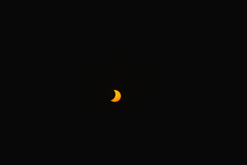 glowing crescent sun during a partial solar eclipse in august 2026 © Javi
