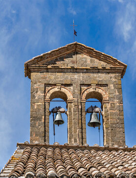 Architektur und historische Bauwerke in der Via delle Scuole , Montalcino, Toskana, Italien