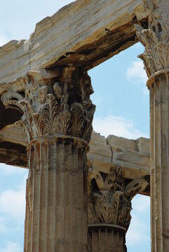 colonne de l'acropole d'Athenes en Grece