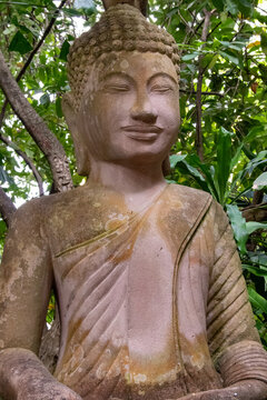 statue de Bouddha dans le palais royal de Phnom Penh