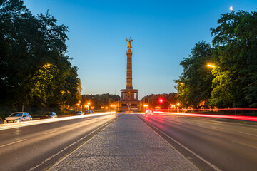 Fototapeta premium Berlin Victory Column at dawn seen across the street. Germany
