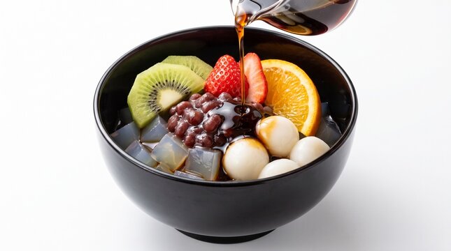 Shiratama anmitsu with pouring kuromitsu