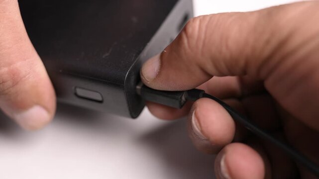 Disconnecting USB Type A Cable from Power Bank