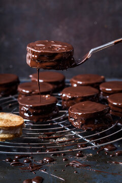 Preparing Wagon Wheel Cookies