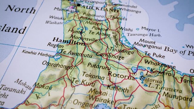 gliding geographic map journey across new zealand to auckland