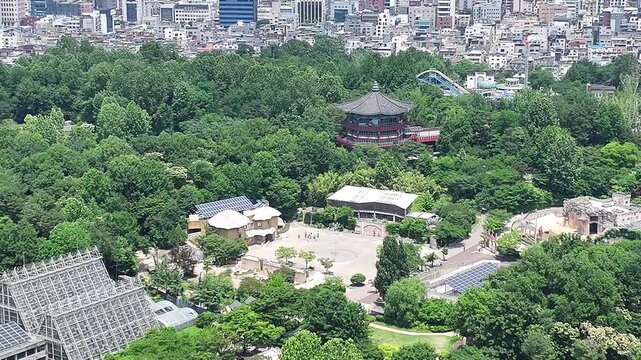 서울 어린이대공원과 건국대학교