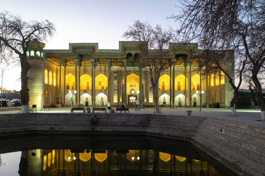 Bolo Hauz Mosque Exterior Twilight Pool Reflection Wooden Colonnade

