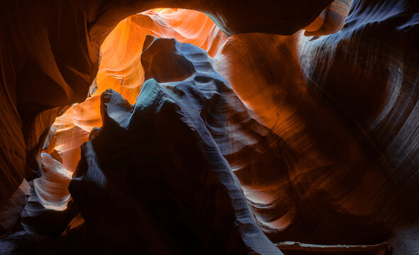 Navajo sandstone bear Antelope Canyon, Page, Arizona