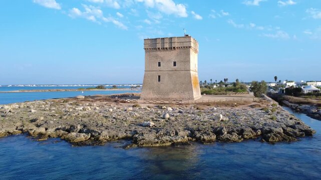 TORRE CHIANCA COSTRUITA DA CARLO V A PORTO CESAREO, SALENTO