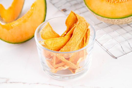 Ripe Yellow Melon Dried Jerky, Homemade  Air Fryer Dehydrated Melon slices, Raw Vegan Chewy Yellow Melons Candy, healthy fruit alternative for traditional sweets