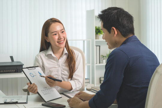 Professional Mentoring and Knowledge Sharing in Modern Office