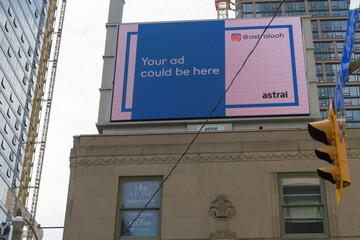 Fototapeta premium rooftop digital billboard (Astral Media) on the old Dominion Bank building (southwest corner of 380 Yonge St and Gerrard St W) - designed by John M Lyle, 1930, Toronto