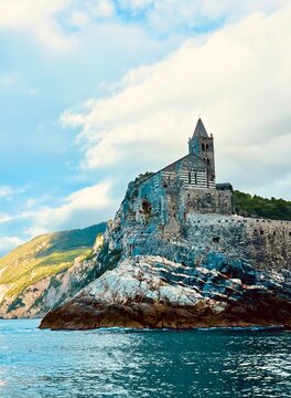 Chiesa di Portovenere - veduta dal mare