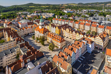 Panorama rynku i centrum Jeleniej Góry z drona © Marcin