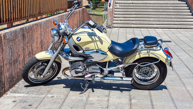 BMW R1200C Classic, a cruiser-style motorcycle produced by the German manufacturer between 1997 and 2004. Udine, Italy, July 3, 2026