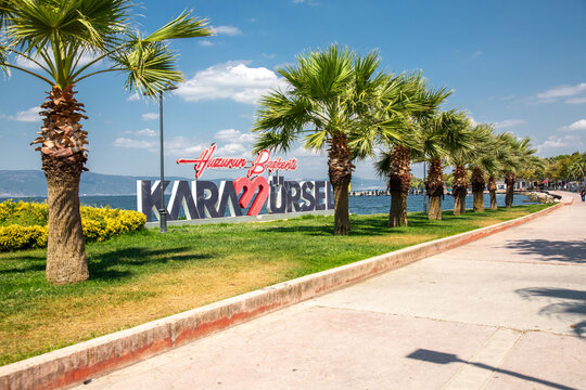 Street view from Karamursel, a coastal municipality in Kocaeli, Turkiye