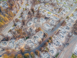 Aerial view of widespread wildfire destruction across a Spokane Washington residential neighborhood in 2026 © mdurson