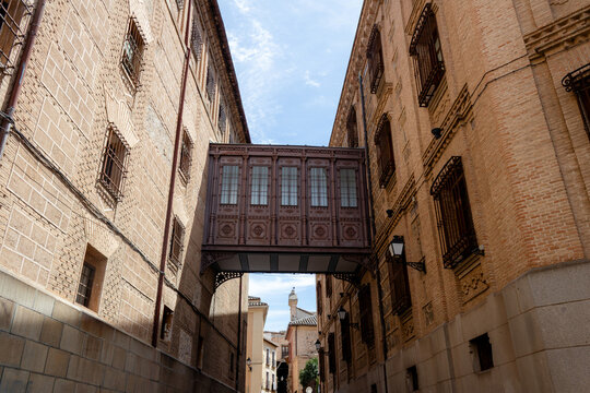 Elevated passageway at Royal College of Noble Maidens, Toledo