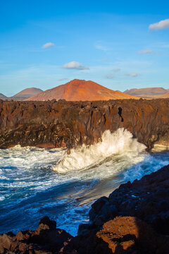 Los Hervideros, coastline with huge waves