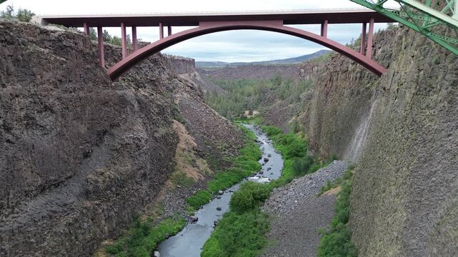 Landscape in Crooked River Canyon - Peter Skene Ogden State Scenic Viewpoint, Oregon