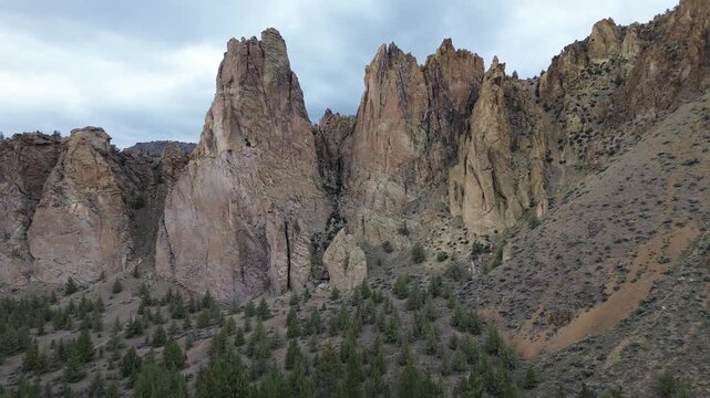 Beautiful rocks - Smith Rock State Park, Oregon