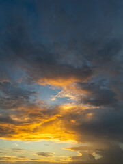 Fototapeta premium Dramatic Golden Sunset Clouds