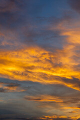 Fototapeta premium Golden Sunset Sky With Dramatic Clouds
