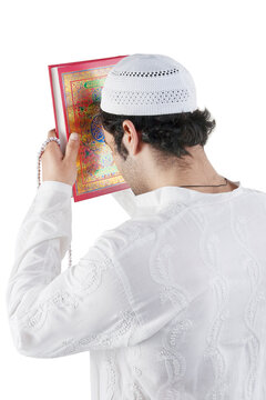 Muslim man praying 