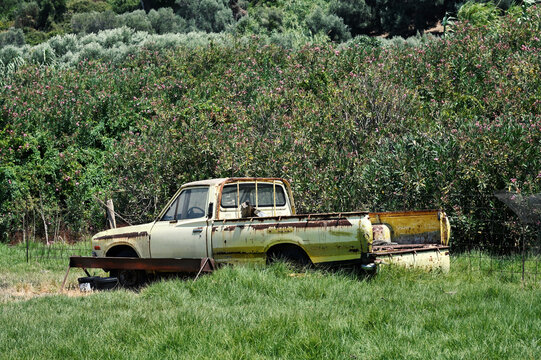 Vintage pick-up in Crete.