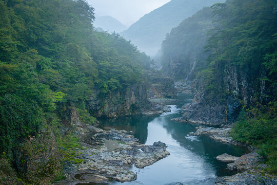 奥日光の龍王峡の鬼怒川の渓谷美の風景-日本、栃木県