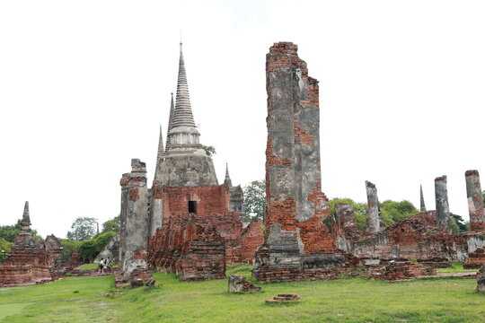 The Viharn (main hall) of Wat Phra Si Sanphet, Phra Nakhon Si Ayutthaya District, Ayutthaya Province. 3 beautifully arranged Lanna-style stupas. Historical Park, Historical site. Historical tourism 
