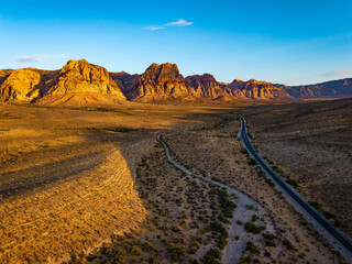 Naklejka premium Sunrise aerial view over Red Rock Canyon mountains