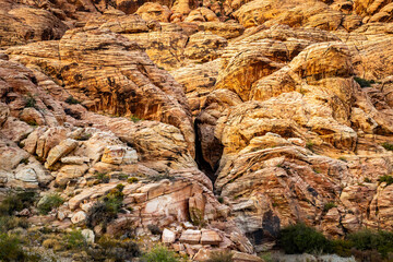 Red sandstone mountain cliffs along Turtlehead Peak Trail © PhotoSpirit