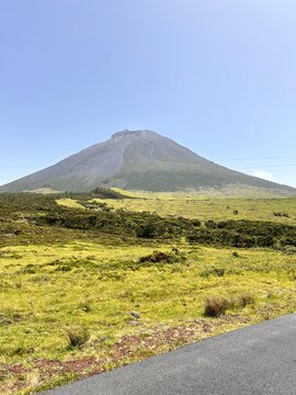 road to the mountain