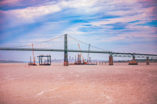construction of a cofferdam for future harbour