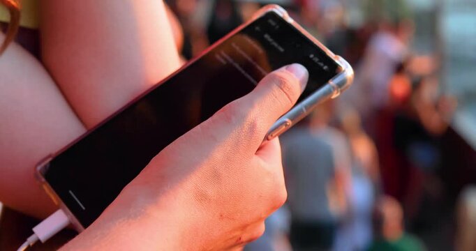 looking for smartphone settings to take sunset photos at an observation deck.