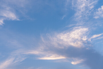 Fototapeta premium 青空に浮かぶ雲