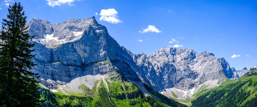 famous valley in austria - alpe eng
