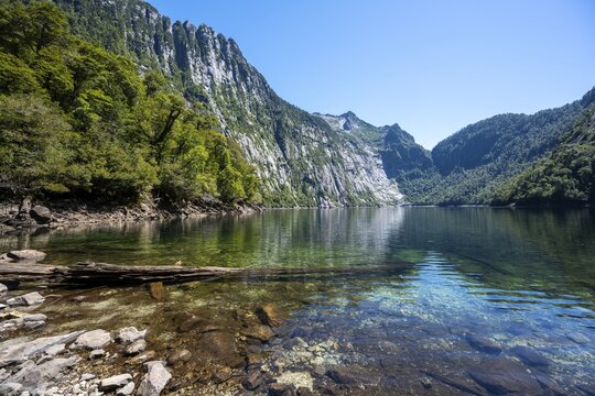 Laguna Tri&aacute;ngulo with reflection between mountains, Parque Nacional Alerce Andino, Llanquihue, Los Lagos, Chile