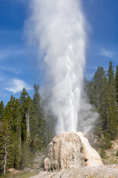 Geothermal geyser